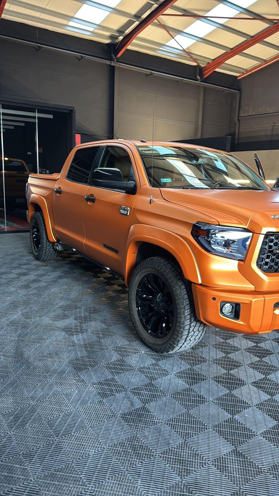 TOYOTA TUNDRA · VINYL WRAP